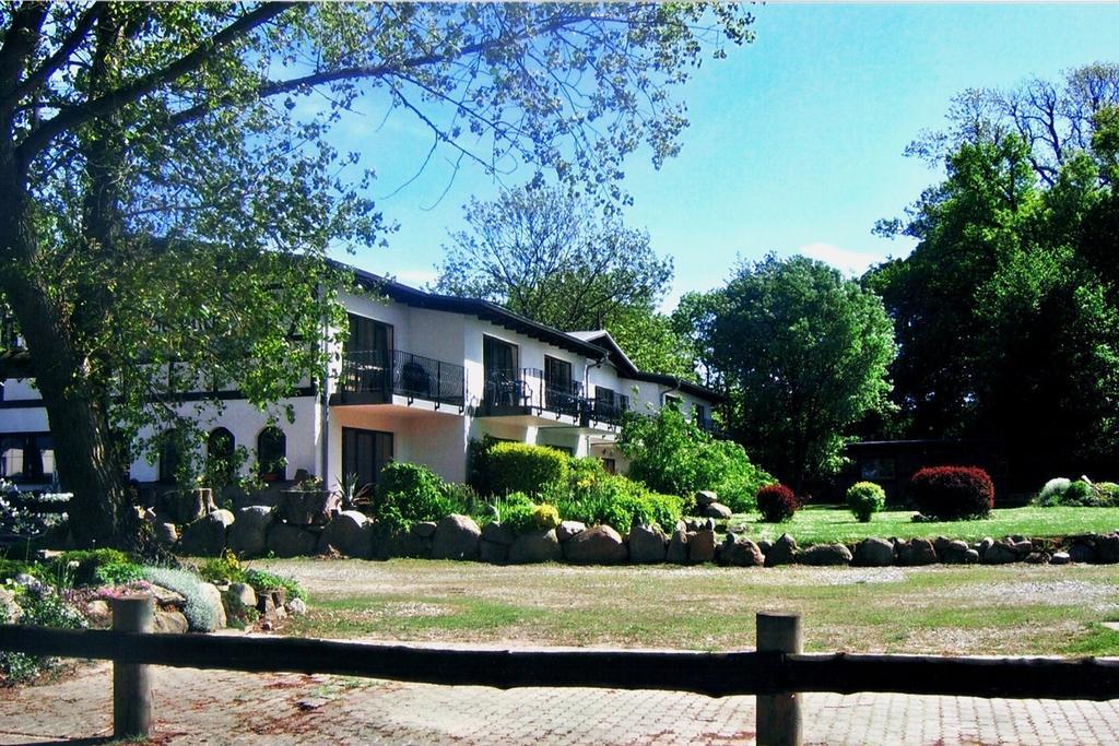 Gutspark Seeblick Kagsdorf Exterior photo